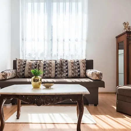 Unique With Pool And Sauna Appartamento Varna