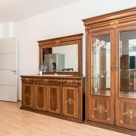 Unique With Pool And Sauna Appartamento *