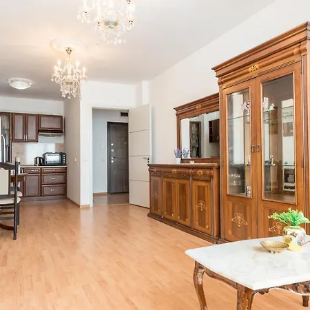 Apartman Unique With Pool And Sauna